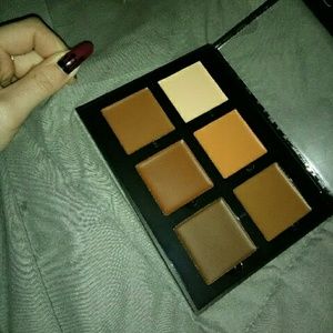 Anastasia Beverly Hills Cream Contour Kit